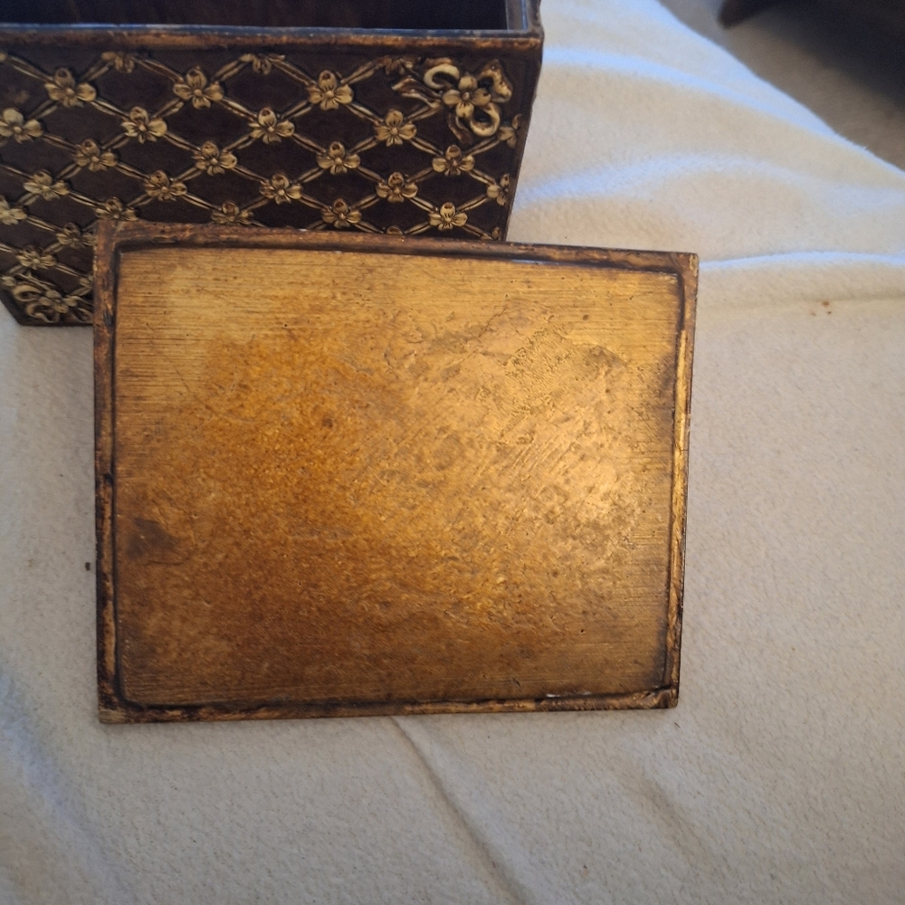Not Rated Brown and Gold Embossed Decorative Box 4"X 5" - Picture 3 of 9